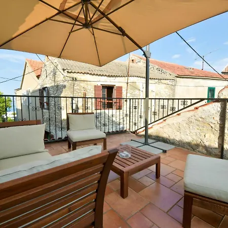 Mali Dvori By Interhome *