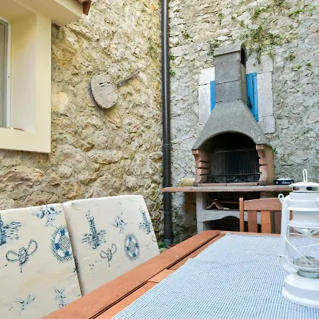 Holiday home Mali Dvori By Interhome Diklo
